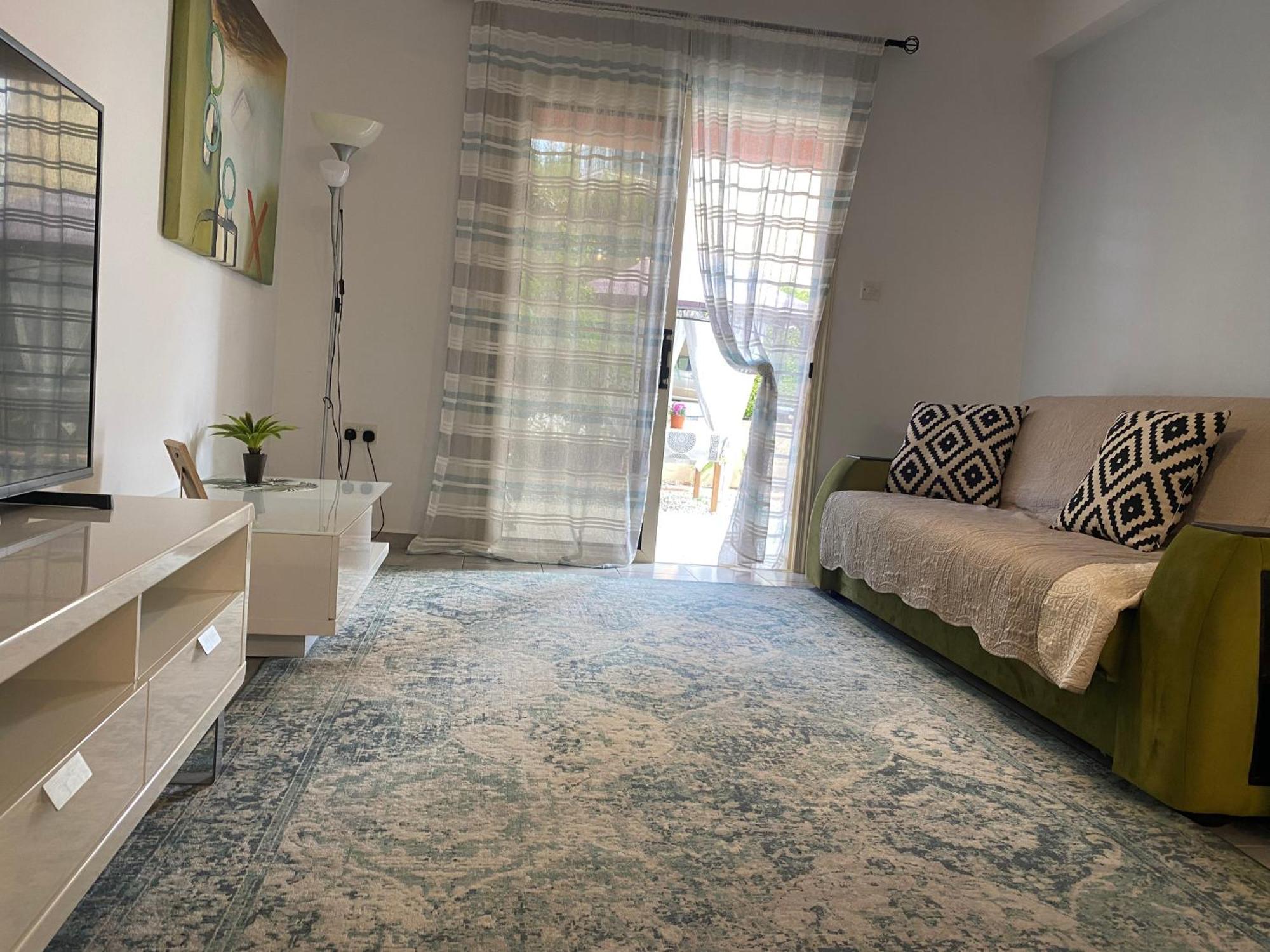 Beautiful Apartment Near The Sea And A Large Private Garden Paphos Eksteriør bilde